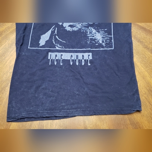 Young Men's Navy Graphic T-Shirt Size Medium ACID WASH STYLE - Picture 4 of 9